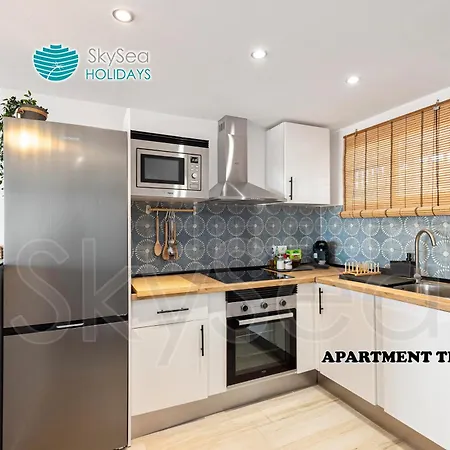 Apartment Skysea Puerto Marina Benalmadena