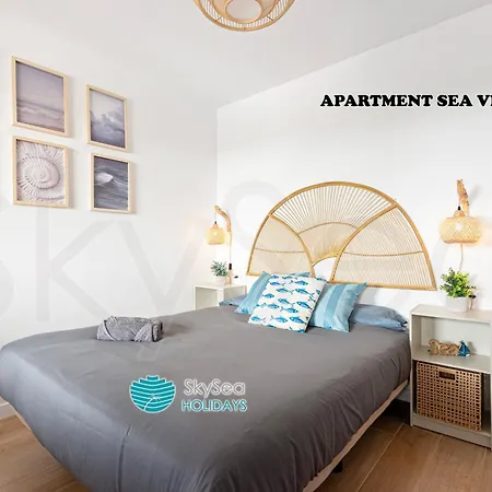 Skysea Puerto Marina 아파트